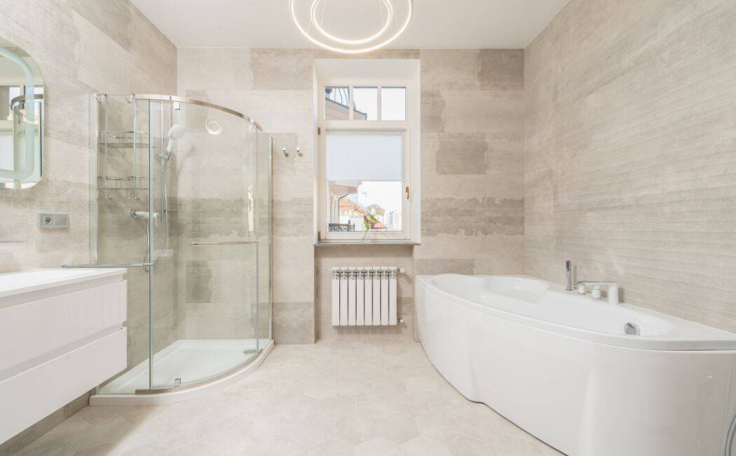 Kabina prysznicowa z brodzikiem: Połączenie funkcjonalności i estetyki w łazience