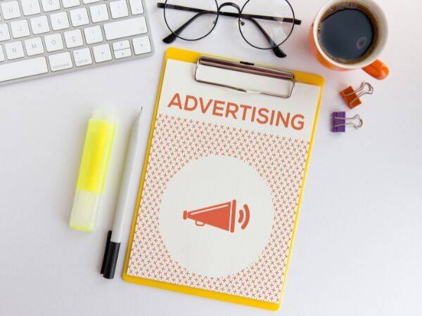 Reklama - jakie są rodzaje i jakie cele realizuje w działaniach marketingowych